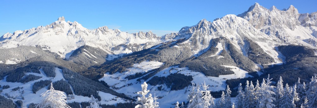 Berglandschaft um Filzmoos im Winter, Bischofmütze © Coen Weesjes